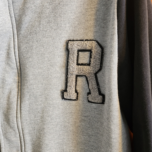 Jacket R logo - Picture 4 of 4